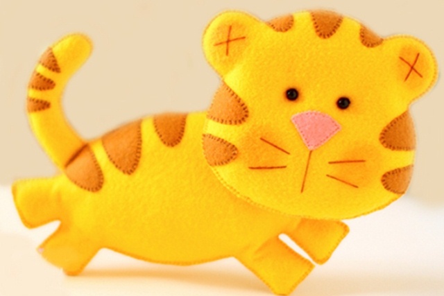 игрушка тигр из фетра